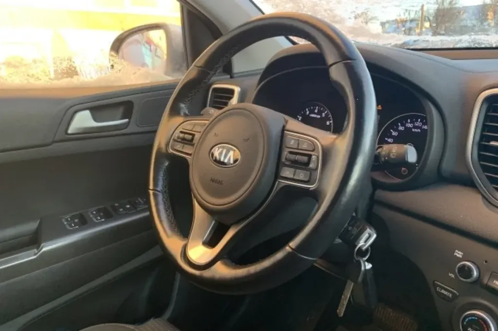 Под Тверью у пьяного водителя конфисковали Kia Optima